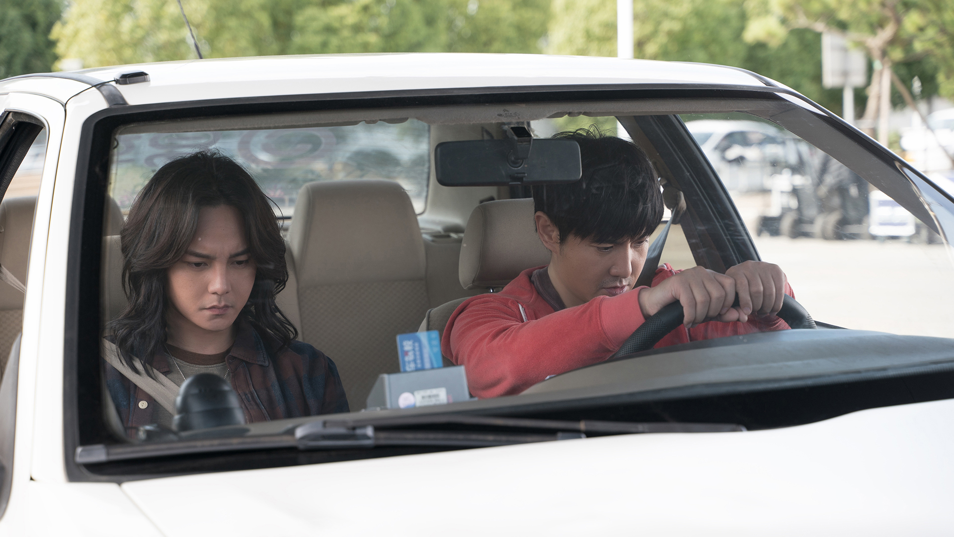 《飞驰人生剧》电影照壁纸_高清影视壁纸