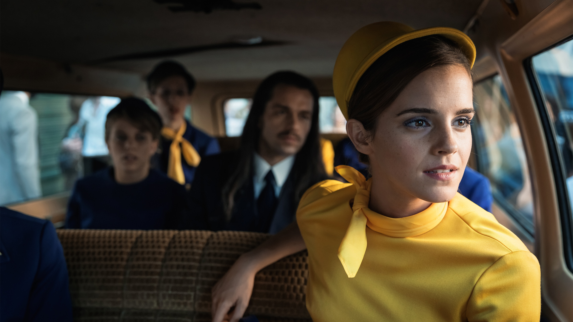 美丽的女演员 艾玛沃森2K电脑桌面人物壁纸_高清人物壁纸