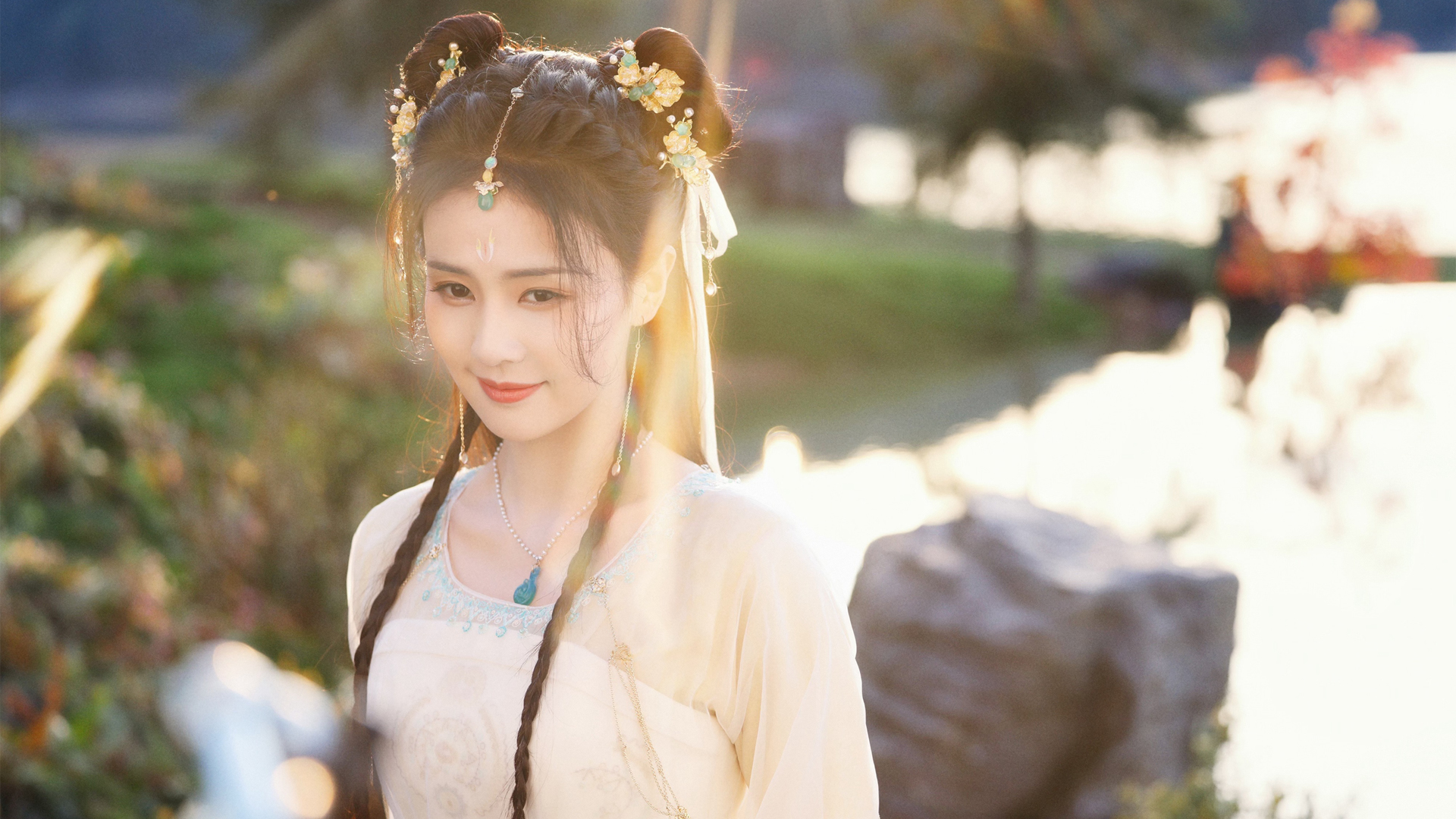 电视剧《长月烬明》白鹿电脑电脑桌面影视壁纸_高清影视壁纸