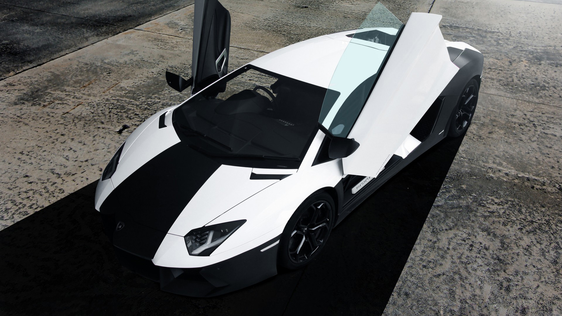 黑白色兰博基尼壁纸_高清汽车壁纸