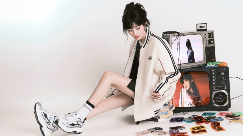 鞠婧祎 复古风 电视机 美女壁纸_高清美女壁纸