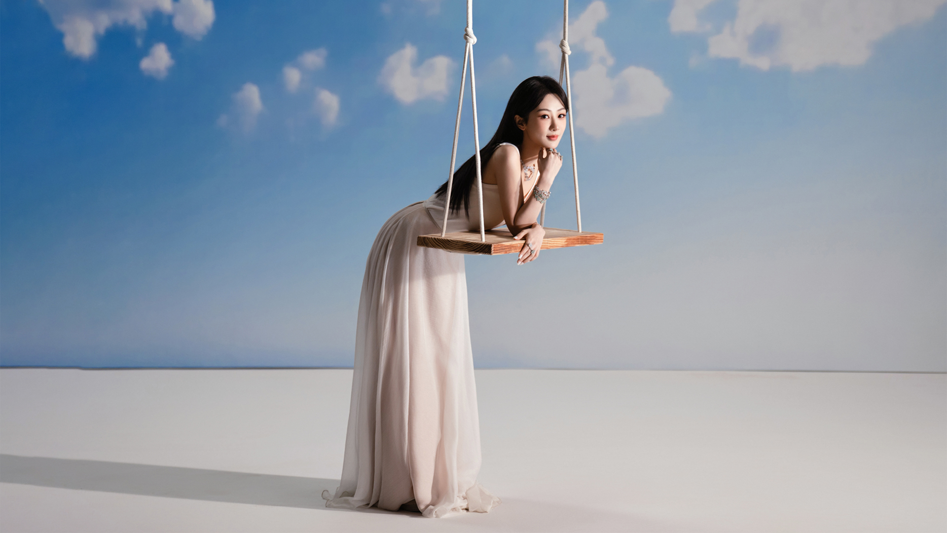 杨紫 淡雅梦境 秋千 美女电脑电脑桌面美女壁纸高清全屏_高清美女壁纸