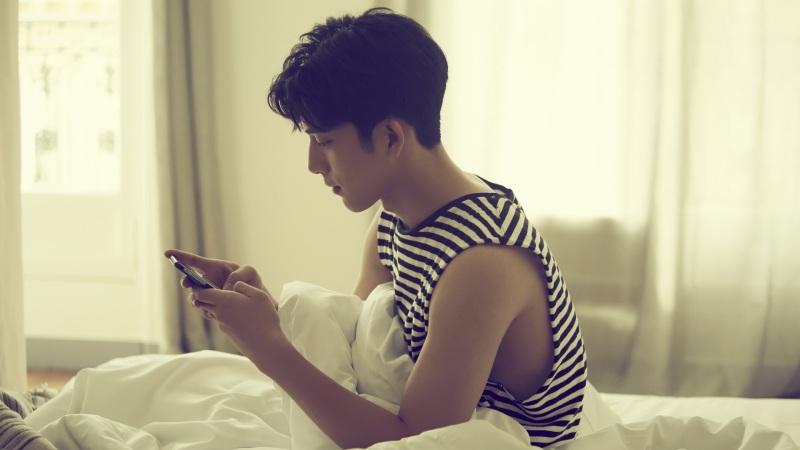 井柏然写真高清壁纸_高清人物壁纸