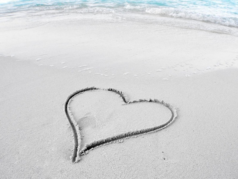 沙滩心形主题电脑桌面壁纸合集来了