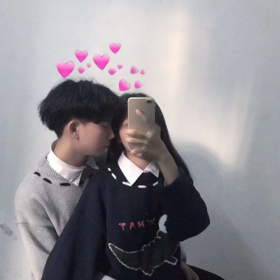 四张一组的情侣头像来啦！同系列高清图共24张