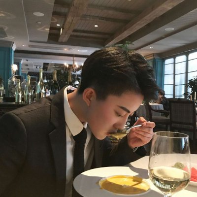 18张高清意境款！一男一女分开的情侣头像合集