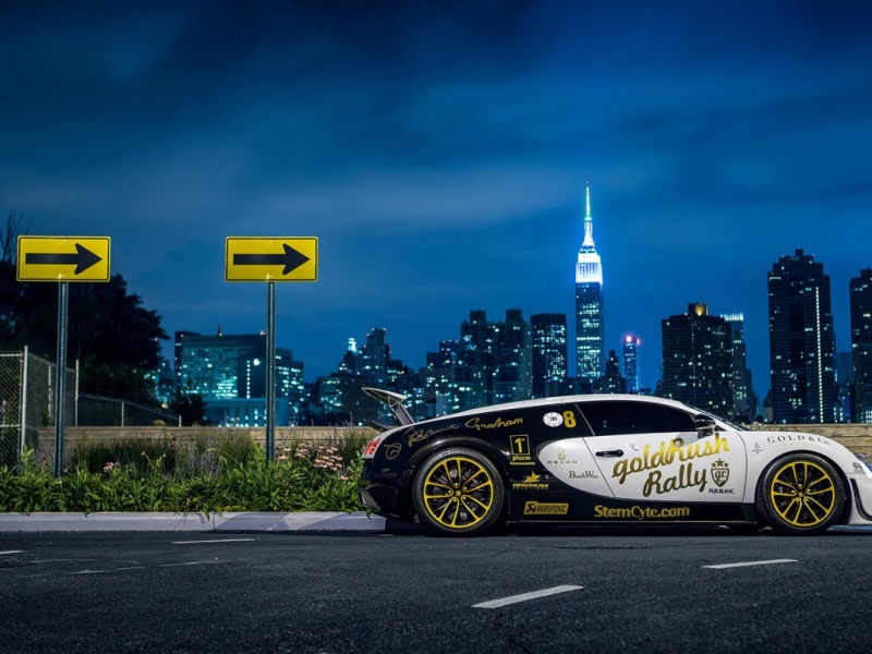 布加迪威龙超级运动款 纽约城市方向标电脑桌面壁纸