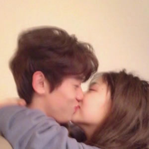 10组阳光可爱青春情侣头像 把爱意藏进头像里