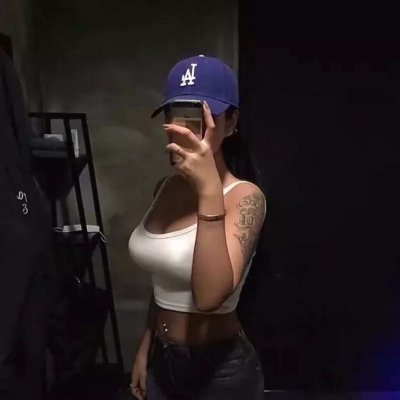 情侣手机控专属！一男一女高清情侣头像合集共26张