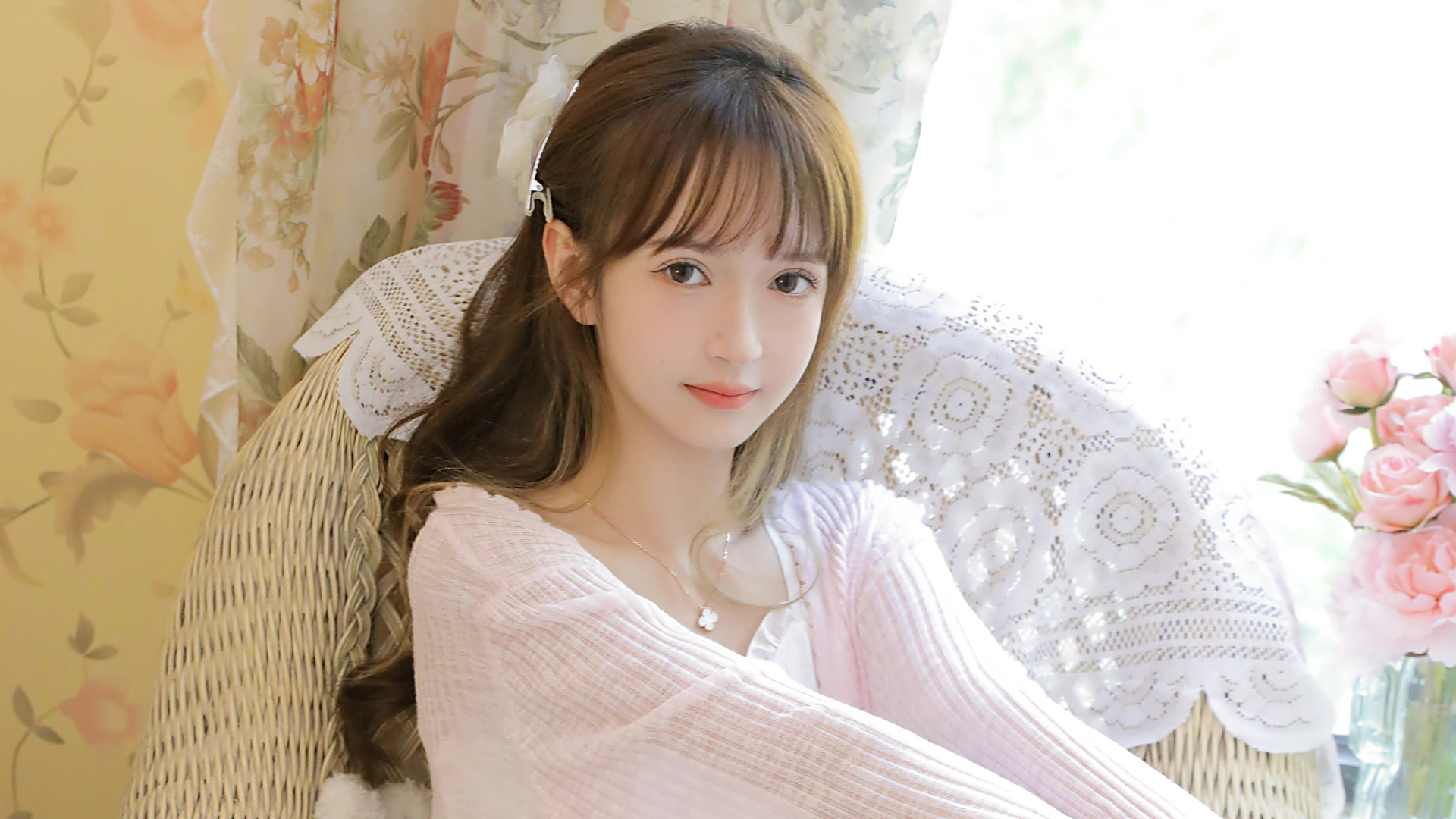 居家公主风清纯可爱美女 高清桌面壁纸分享