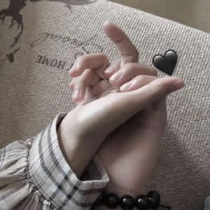 16组高清唯美情侣头像 一对两张适合QQ用