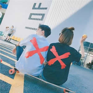 甜到跺脚！16组双人情侣头像 把热恋日常直接焊在头像里