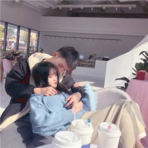 12张高清真人双人浪漫情侣头像 适配各种聊天软件