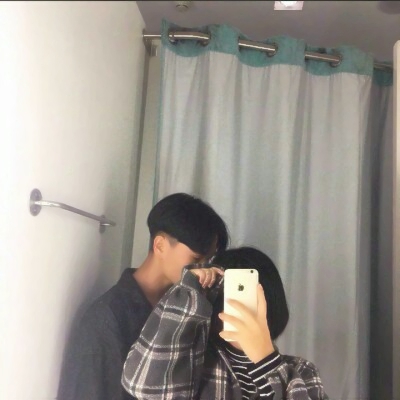 10组不露脸情侣头像 高清一对两张的男女情头来了