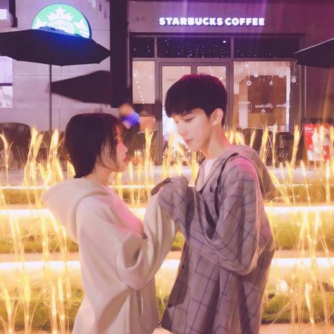 抖音网红情侣头像一对两张 22张高清热门情头合集