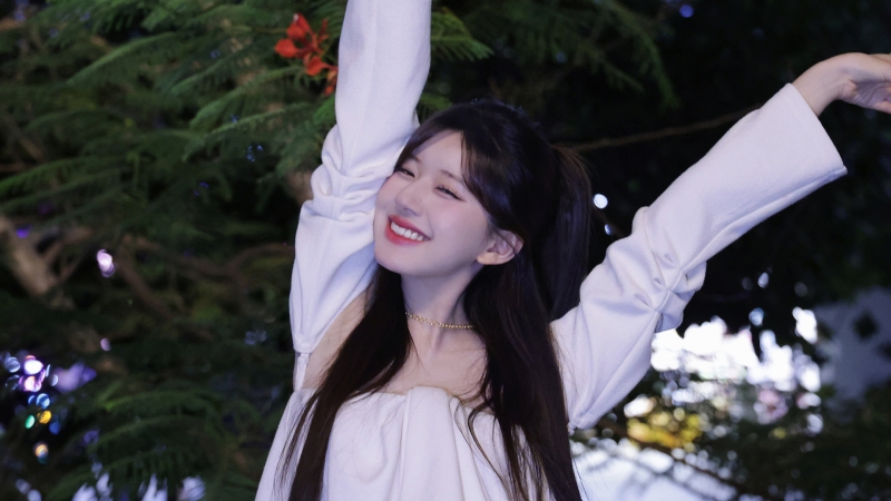 赵露思露牙甜笑壁纸 多款高清尺寸可选