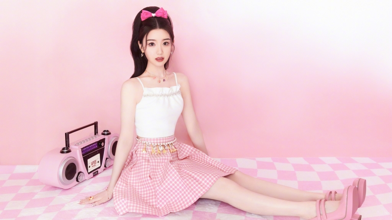 毛晓彤粉色系高清壁纸 多款尺寸可选