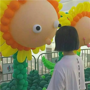 一男一女背影情侣头像合集 16张高清无水印