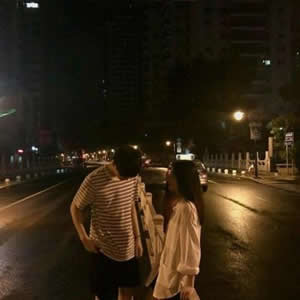 高清一男一女情侣头像合集 共18张