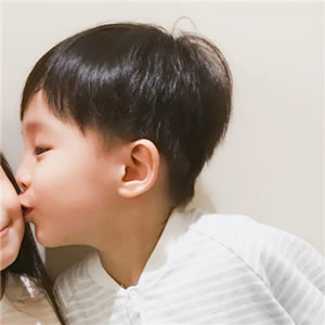 搞怪萌娃情侣头像来啦！12组高清可爱小孩搞怪情头一对两张