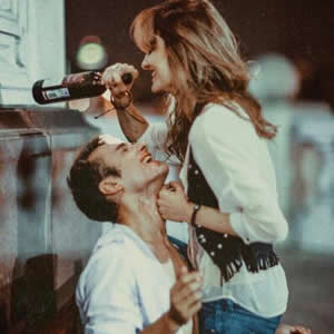 18张高清欧美浪漫情侣头像 适合微信用的唯美恩爱情头