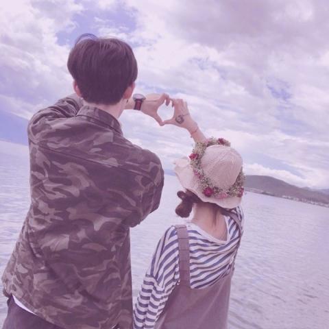 24张超好看的意境风两人情侣QQ头像，每张都高清耐看