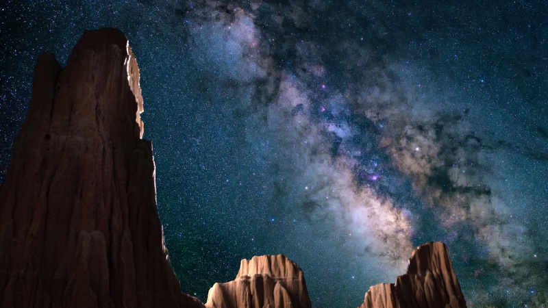 内华达大教堂峡谷的夜间星空岩石壁纸 高清多尺寸可选
