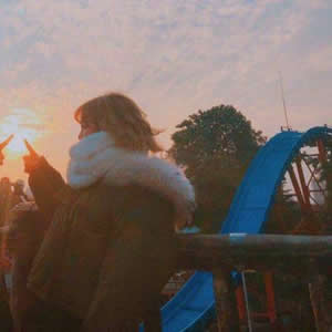 成熟风一左一右情侣头像 12张高清甜系双人头像合集