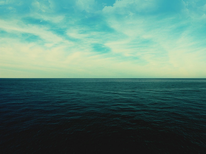 一眼沦陷！治愈系大海电脑动漫桌面壁纸分享