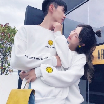 当下超火的潮流情侣头像合集 26张时尚感拉满的情头素材