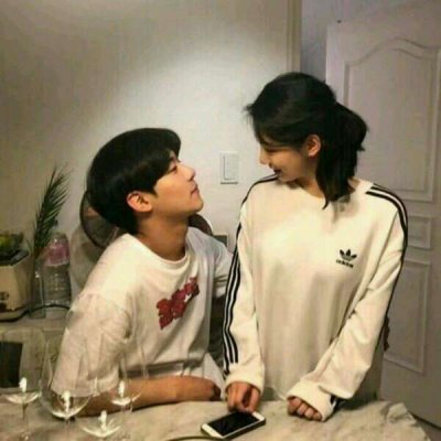 14组超有意思的真人搞怪情侣头像 一对两张高清图