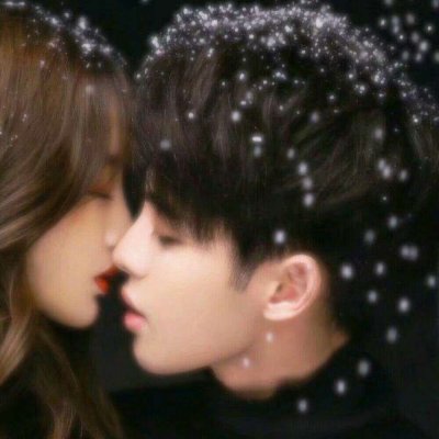 快手情侣头像两张一对 高清好看的快手情侣头像两人两张图片(16张)