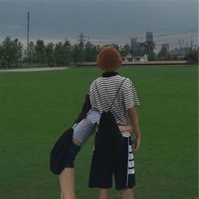 微信情侣潮图头像！12张高清一对两张的潮流微信头像合集