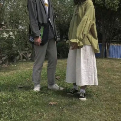 24张不露脸情侣头像一对两张 高清氛围感拉满