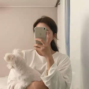 一左一右的个性情侣头像 高清少见款共16张