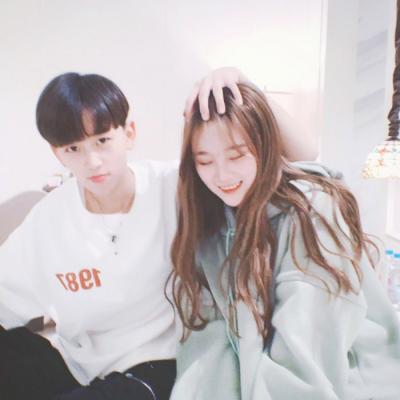 22张高清不撞款好看的情侣头像一对