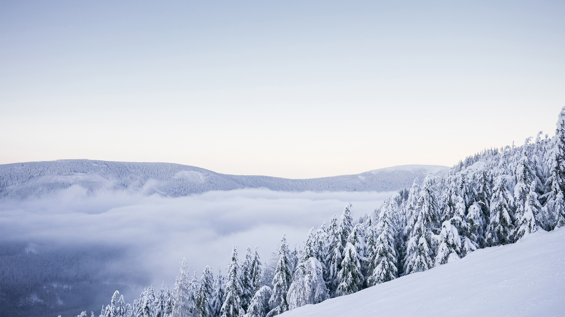 冬日雪后山脉高清电脑壁纸合集