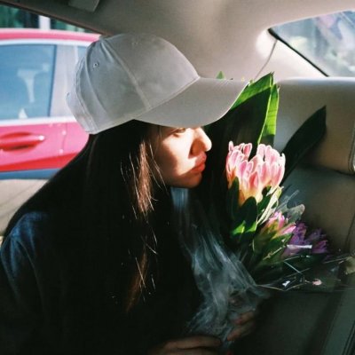 18张高清意境款！一男一女分开的情侣头像合集