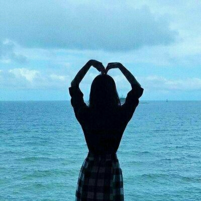 28张高清背影情侣头像 氛围感拉满的QQ情侣专用图