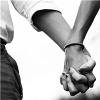 微信牵手头像合集！18组超甜情侣手牵手头像直接抱走