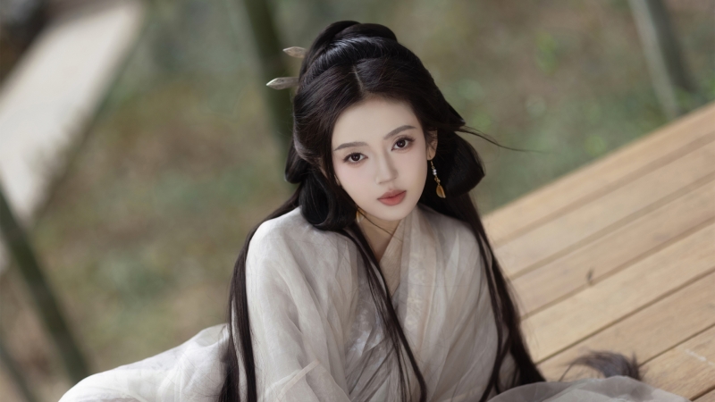 古装美女何瑞贤高清电脑桌面壁纸分享