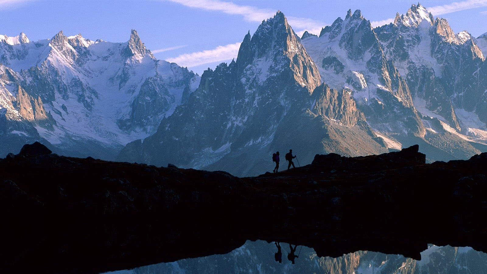 一起背包旅行主题电脑桌面壁纸上新