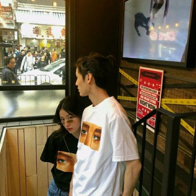 12张超火个性潮流情侣头像 高清好看直接用