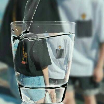 一左一右创意情侣头像合集 14张高清好看的配对头像