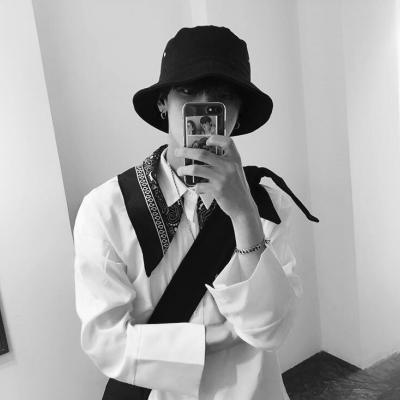 低调又好看！一男一女高清情侣QQ头像共26组