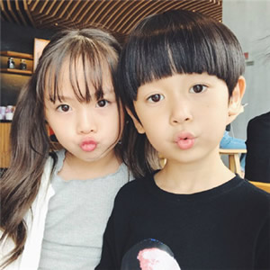 超可爱！双人萌娃情侣头像一对两张 12张可爱萌图合集