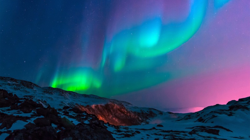 山脉夜空北极光！这款电脑动漫壁纸太绝了