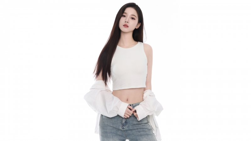 美女李瑜电脑桌面动漫壁纸推荐 多款高清分辨率可选