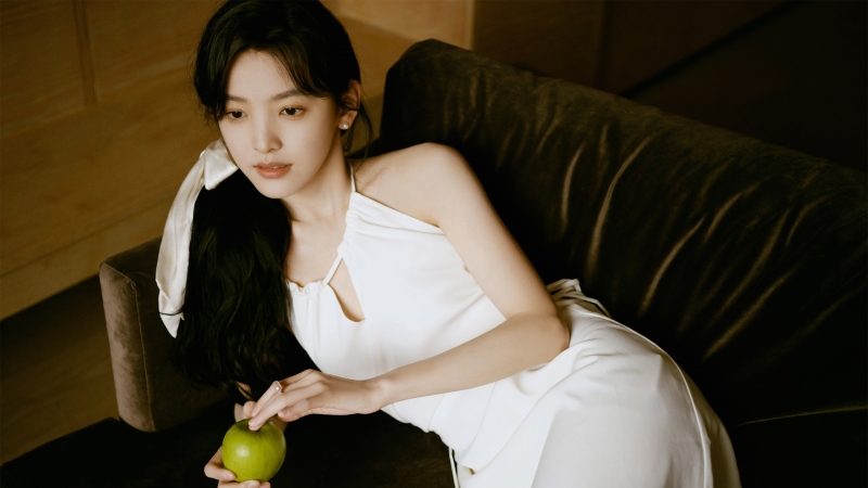 章若楠白裙造型电脑壁纸 多款高清尺寸可选