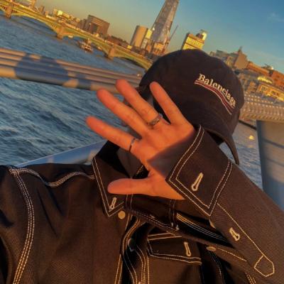 低调又好看！一男一女高清情侣QQ头像共26组